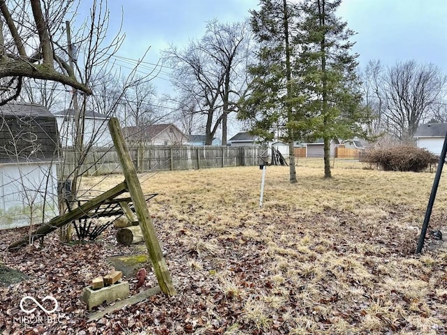 view of yard featuring fence