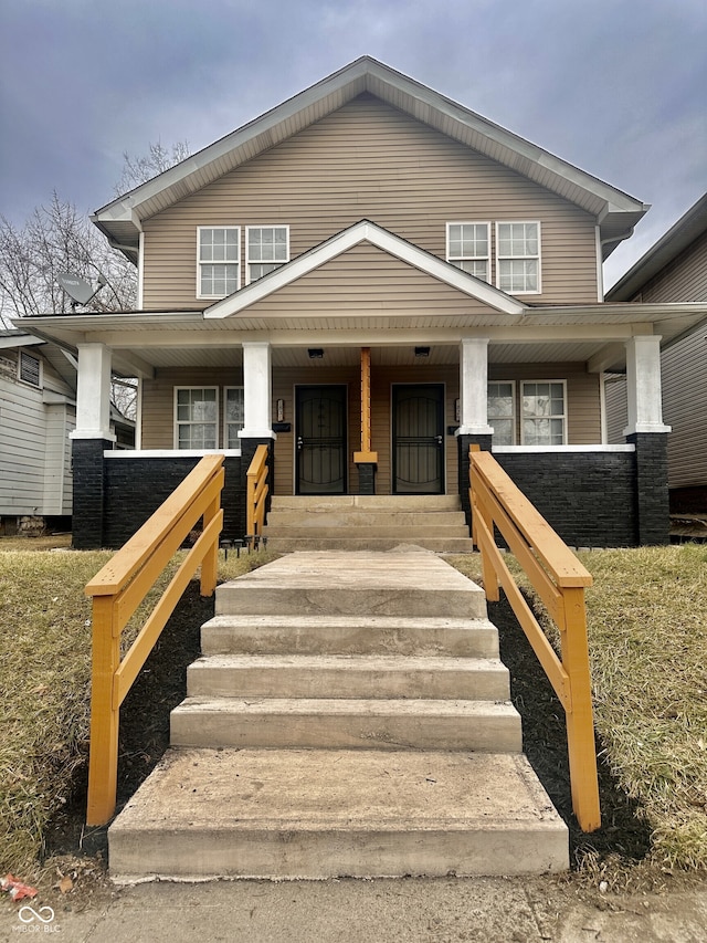 view of front facade with a porch