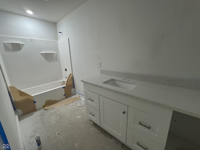 565 Mill Spgs, Coatesville, IN 46121 - bathroom with vanity