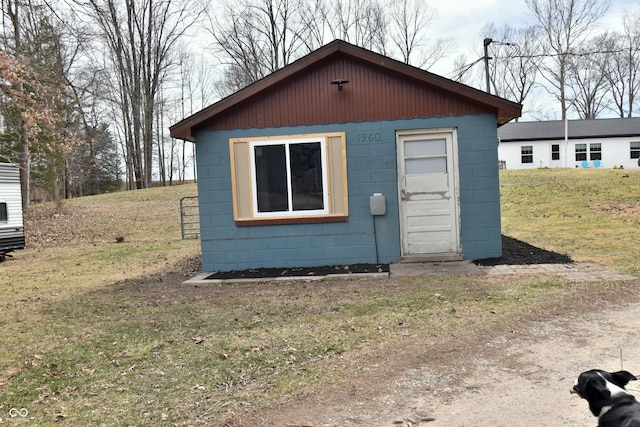 view of outbuilding featuring an outdoor structure