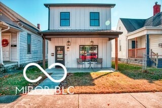 view of front of house featuring board and batten siding