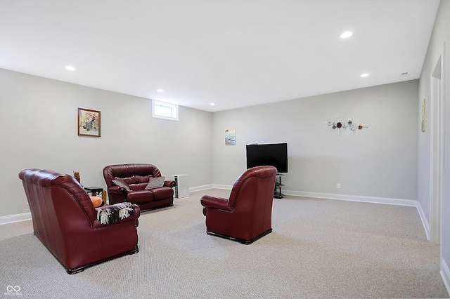 living area featuring recessed lighting, carpet flooring, and baseboards