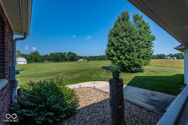 view of yard with a patio