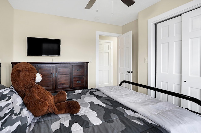 bedroom with a closet and a ceiling fan