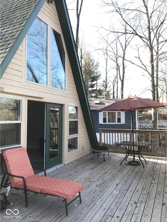 view of wooden deck