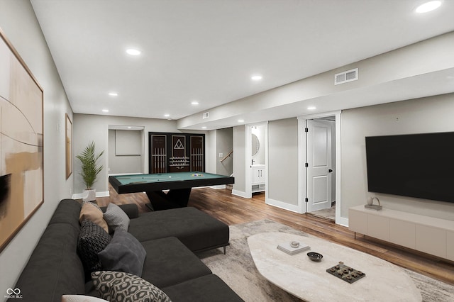 living room featuring recessed lighting, visible vents, wood finished floors, and billiards