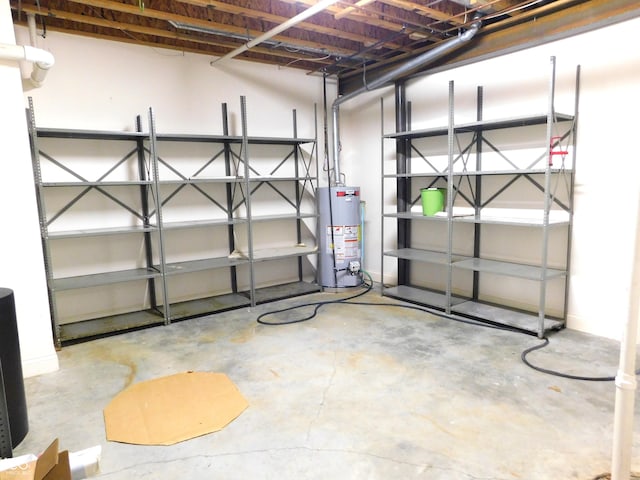 1229 E Tara Rd, Greensburg, IN 47240 - garage featuring gas water heater