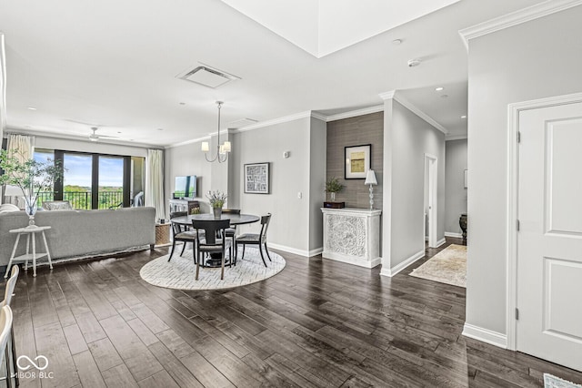 dining room featuring dark wood-style floors, crown molding, recessed lighting, visible vents, and baseboards