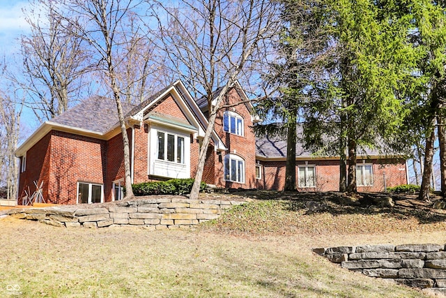 view of front facade with brick siding