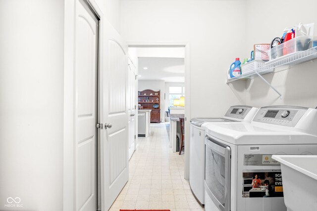 936 Plunkett Ave, Westfield, IN 46074 - laundry room with separate washer and dryer
