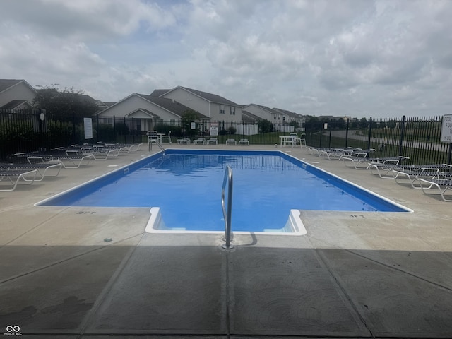 14309 Shooting Star Dr, Noblesville, IN 46060 - community pool with a patio area