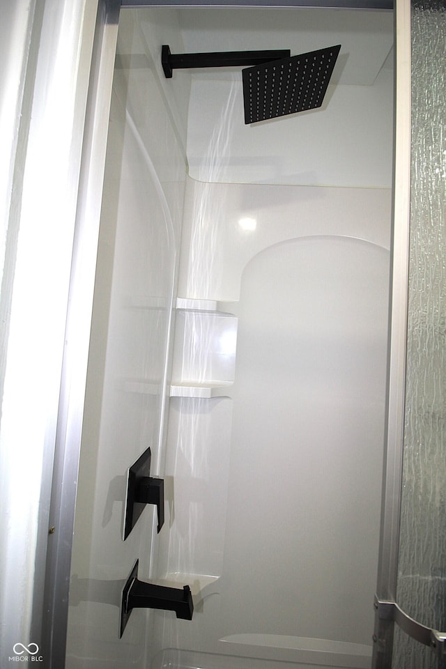 room details featuring walk in shower