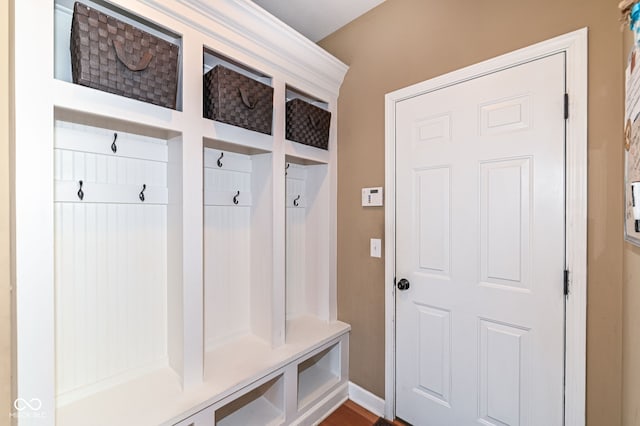 mudroom featuring baseboards