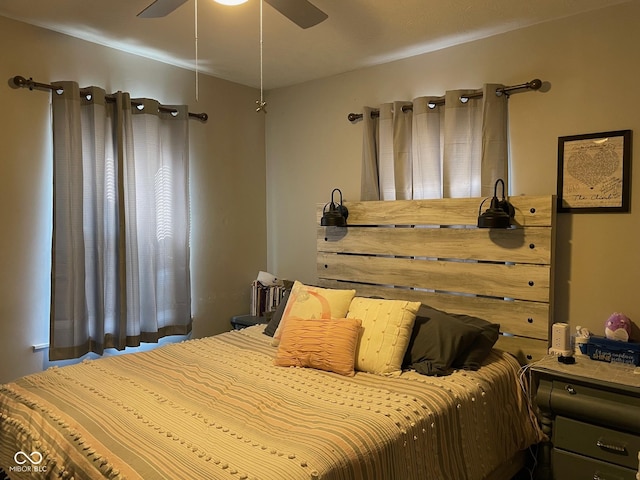 bedroom featuring a ceiling fan