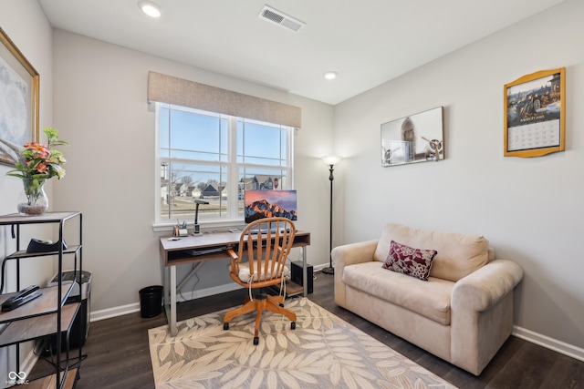 home office featuring recessed lighting, visible vents, baseboards, and dark wood finished floors