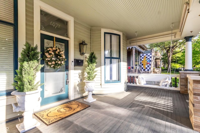 1471 N Delaware St, Indianapolis, IN 46202 - entrance to property featuring a porch