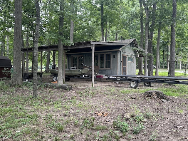 view of front facade with an outdoor structure