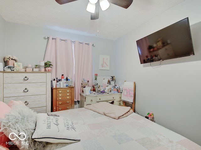 2955 Mars Hill St, Indianapolis, IN 46241 - bedroom featuring a ceiling fan