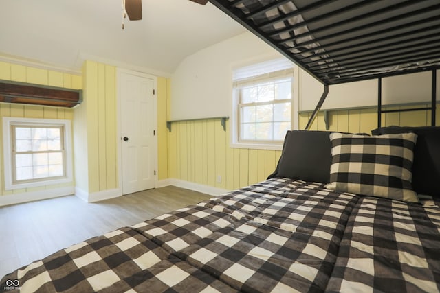 unfurnished bedroom featuring a ceiling fan and wood finished floors