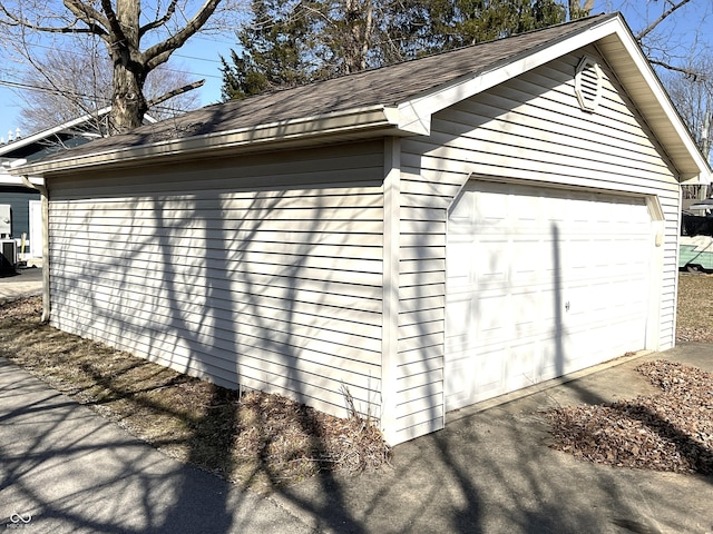 view of detached garage