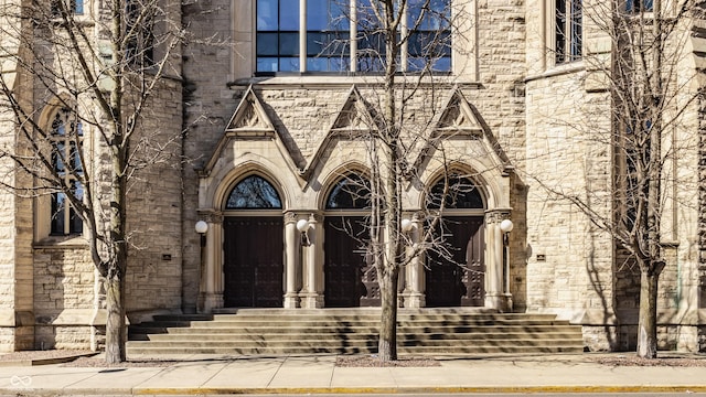 view of entrance to property