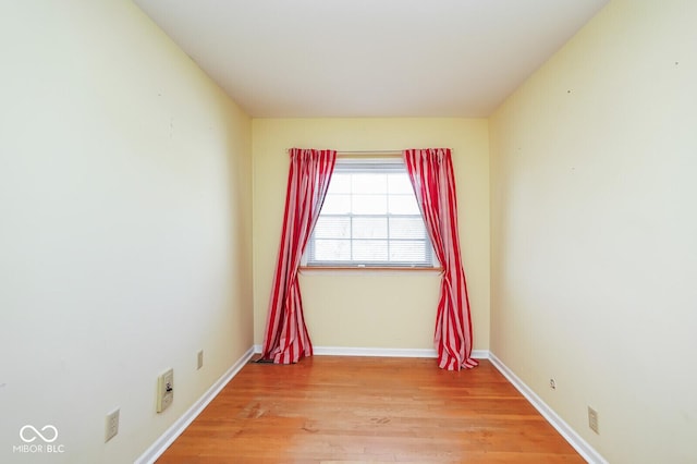 1310 Bowman Dr, Greenfield, IN 46140 - empty room featuring light wood-type flooring and baseboards