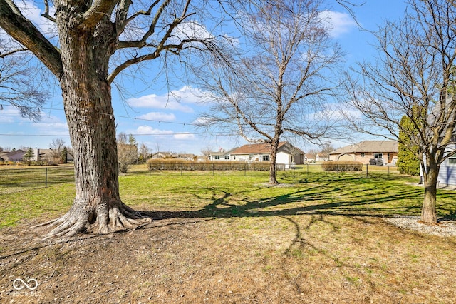 1310 Bowman Dr, Greenfield, IN 46140 - view of yard with fence