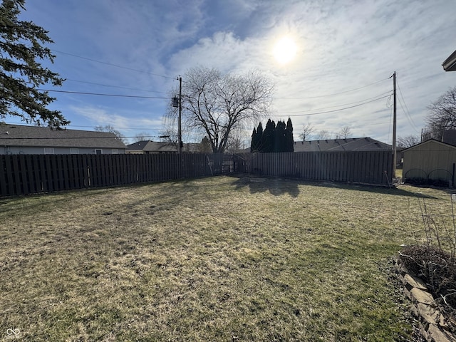 view of yard featuring fence