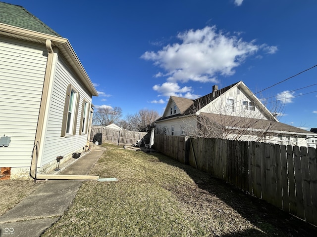 view of yard featuring a fenced backyard