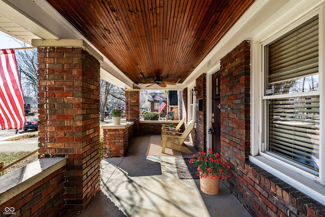 view of patio / terrace with covered porch and ceiling fan