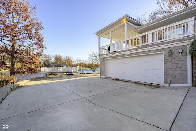 exterior space featuring driveway