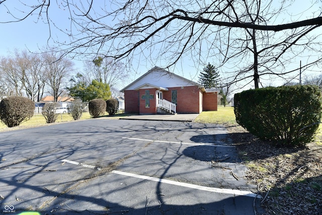 view of outdoor structure