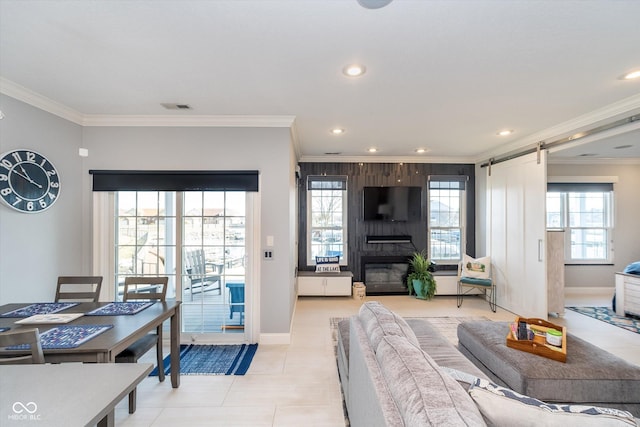 living area featuring visible vents, recessed lighting, crown molding, light tile patterned floors, and baseboards