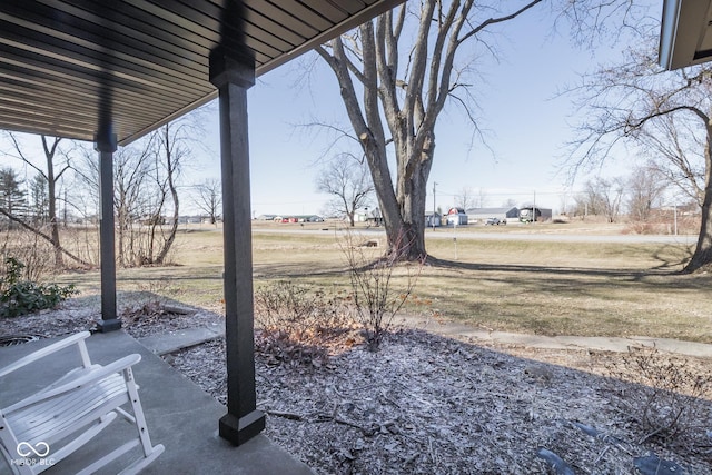 view of yard with a patio