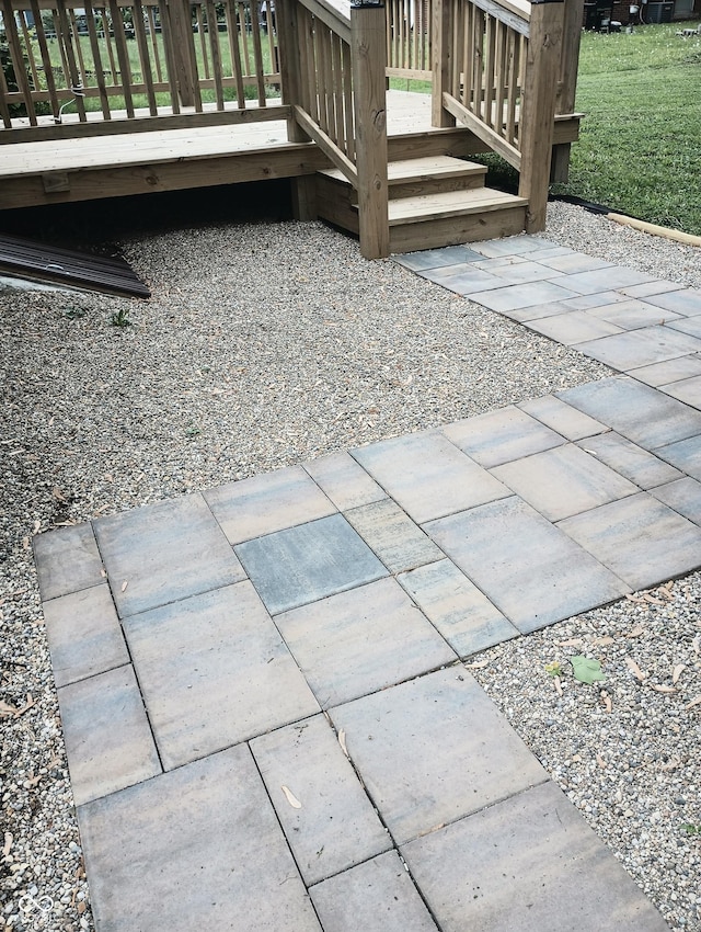 5603 S Randolph St, Indianapolis, IN 46227 - view of patio featuring a deck