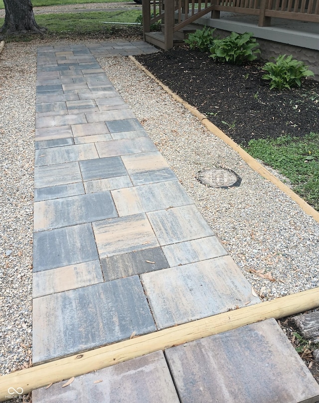 5603 S Randolph St, Indianapolis, IN 46227 - view of patio / terrace