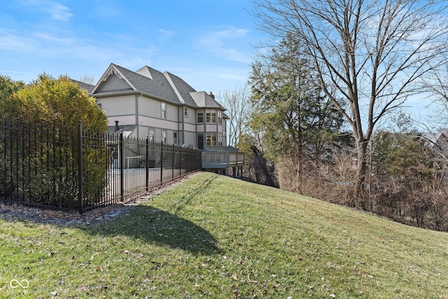 view of yard featuring fence