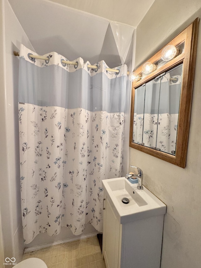 5395 W State Road 38, New Castle, IN 47362 - bathroom with vanity