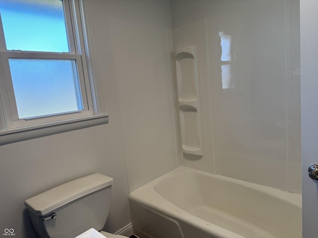 full bath with toilet and washtub / shower combination