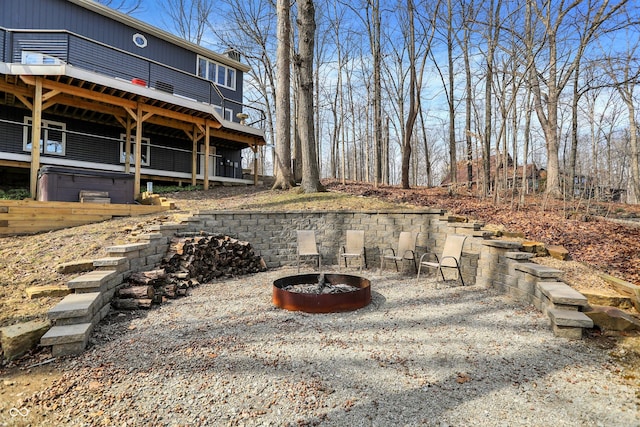 view of yard featuring a fire pit