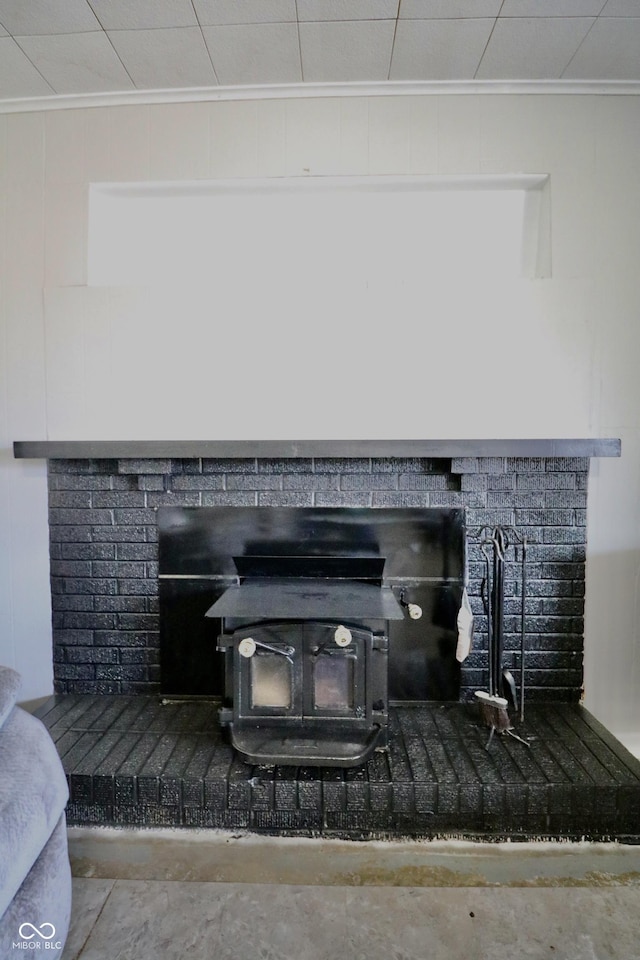 room details featuring ornamental molding