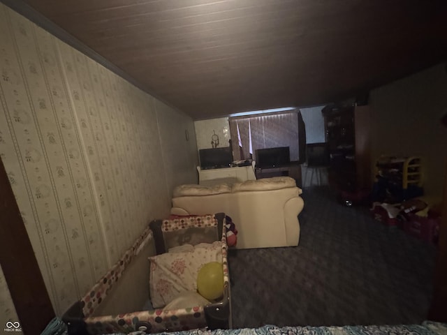 bedroom with carpet flooring