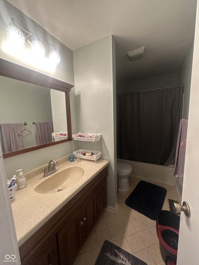 4930 Candy Spots Dr, Indianapolis, IN 46237 - bathroom with vanity, shower / bath combo with shower curtain, and tile patterned floors