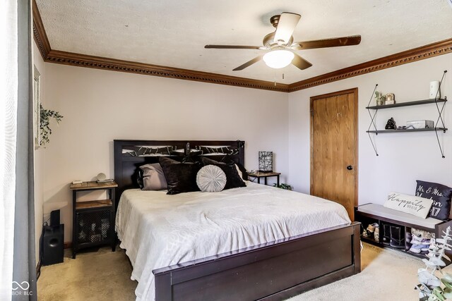 7152 Sandalwood Dr, Avon, IN 46123 - bedroom featuring a ceiling fan, ornamental molding, and carpet