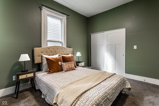 3732 N Kenwood Ave, Indianapolis, IN 46208 - bedroom featuring dark carpet and a closet