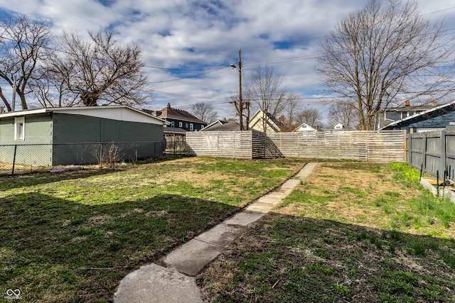 3732 N Kenwood Ave, Indianapolis, IN 46208 - view of fenced backyard