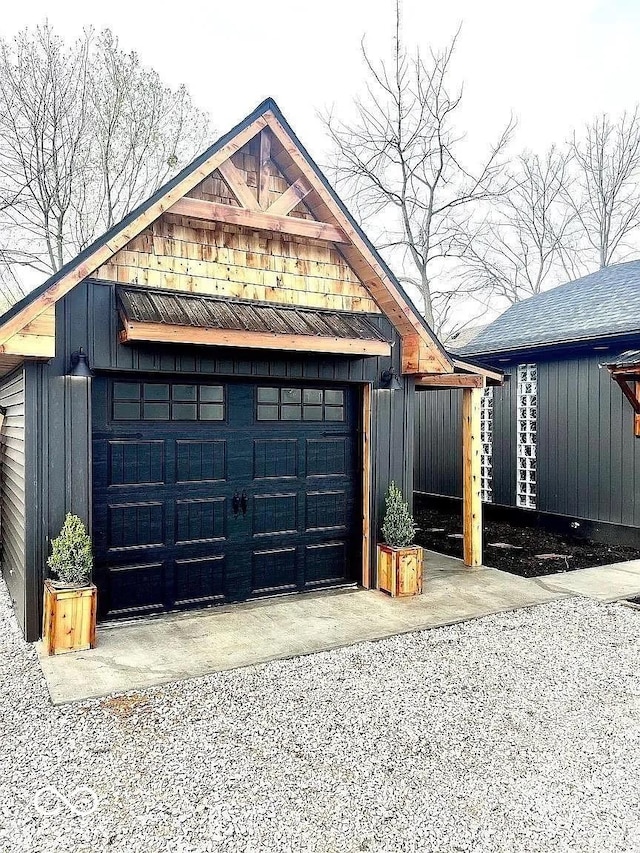 511 N Clark St, Lebanon, IN 46052 - view of detached garage