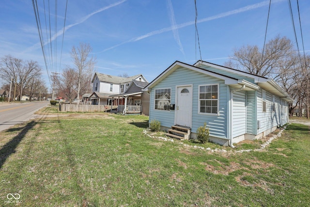 1039 S Ohio St, Martinsville, IN 46151 - exterior space with a yard and entry steps