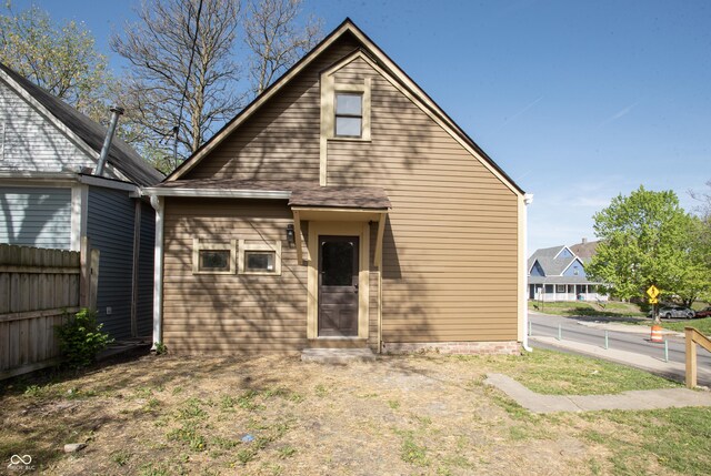 249 N Hamilton Ave, Indianapolis, IN 46201 - back of house with fence