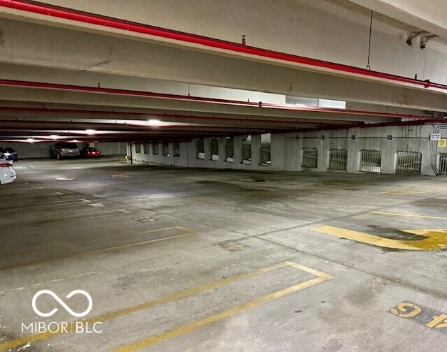 110 E Washington St Unit 802, Indianapolis, IN 46204 - view of parking deck